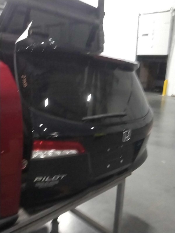 Used Deck Lid fits: 2019 Honda Pilot rear view camera w/o power liftgate Grade B