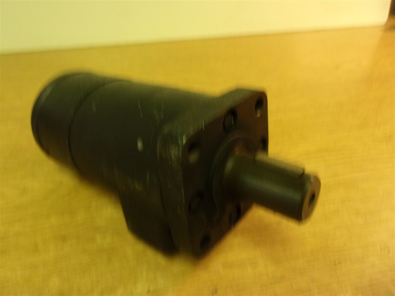 Eaton 101-1271-009 Hydraulic Motor *FREE SHIPPING*