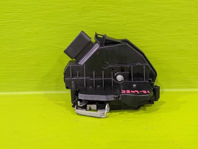 15 16 17 18 19 MKC DRIVER LEFT FRONT DOOR LOCK LATCH ACTUATOR OEM 3809-81