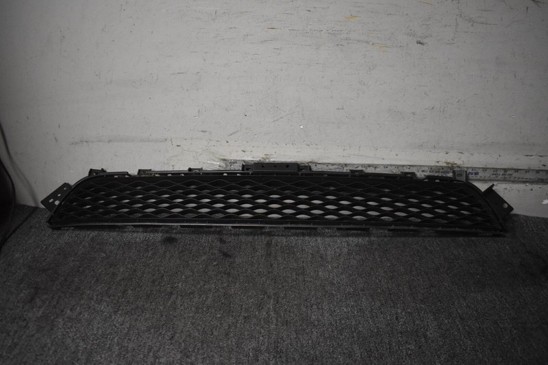 2019-2021 INFINITI QX50 LOWER GRILLE FACTORY OEM