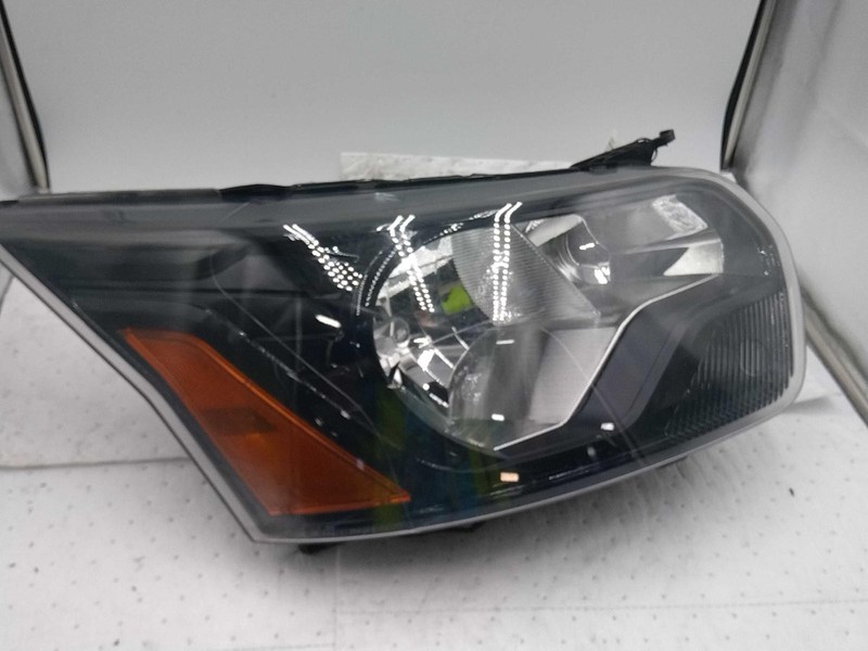 2020 Ford Transit 250 Right Headlight Assembly White OEM 128085 Used 114K Miles