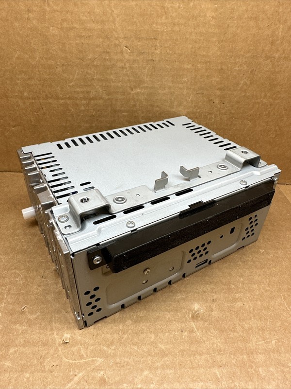 2013-2015 FORD ESCAPE AM FM CD MP3 RADIO RECEIVER CJ5T-19C107-AG