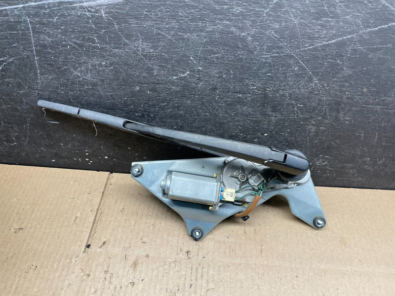 2003 to 2011 Honda Element Rear Windshield Washer Wiper Motor V8830 PS