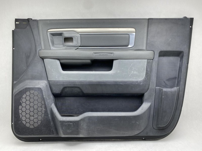 Right Passenger Front Door Interior Trim Panel 2016-2018 Dodge Ram 1500 86956