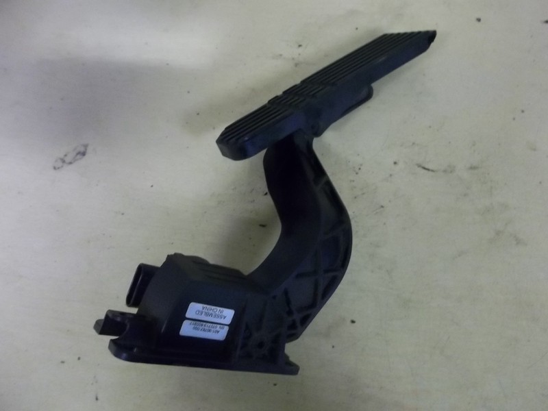 Freightliner A01-30767-000 Williams Control Pedal 070713-800217 *FREE SHIPPING*