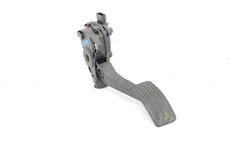 2016-2019 Nissan Maxima SL Accelerator Gas Pedal 18002 3TA0B