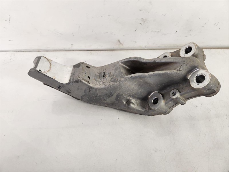 2023-2024 Honda Pilot Engine Motor Bracket 50610-T90-A01 Rear Mount Brachet