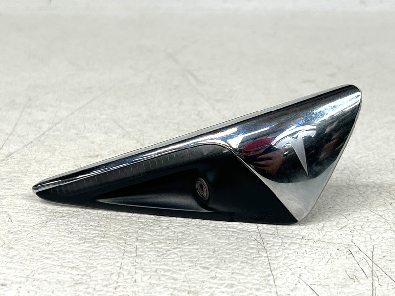⭐2016-2020 TESLA MODEL X FRONT RIGHT FENDER CAMERA TURN SIGNAL LIGHT OEM LOT2740