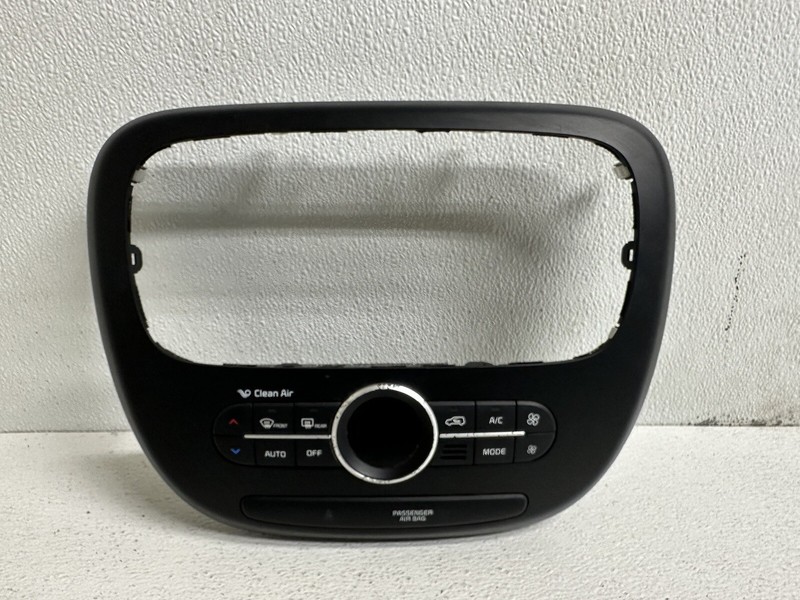 2017-2019 Kia Soul Heater A/C Temperature Climate Control Switch Panel HVAC Oem