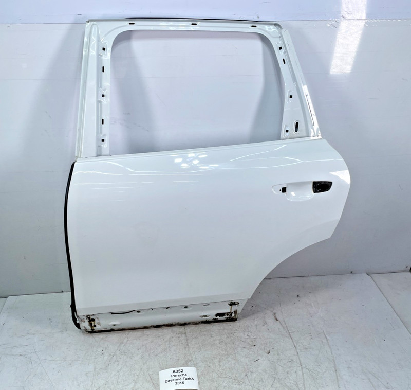✅ 11-18 OEM Porsche Cayenne Turbo 958 Rear Left Driver Door Shell Panel White