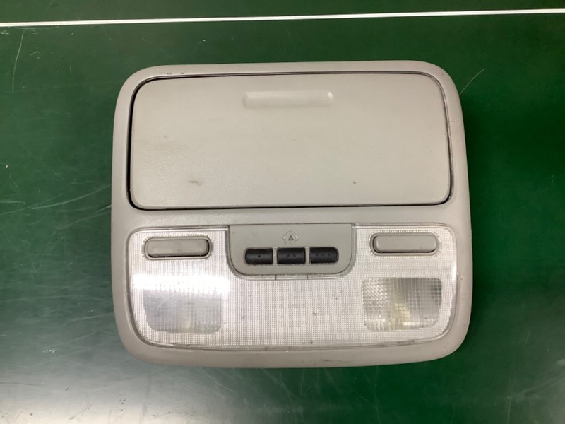 99-04 Odyssey EX overhead console , Dome map light Green Used OEM