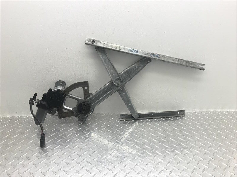 2001-2005 F250SD F350SD CREW CAB DRIVER REAR POWER WINDOW REGULATOR OEM