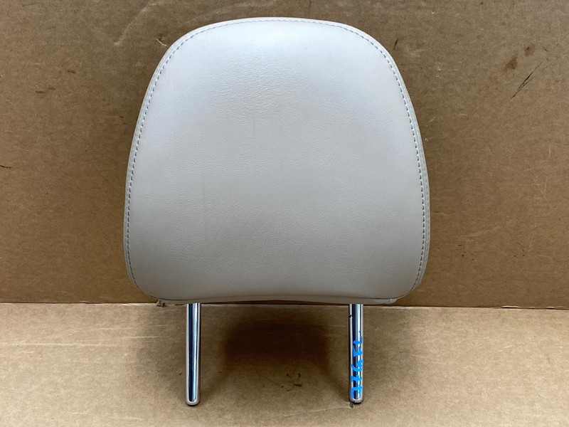 2016-2017 LEXUS GS200T GS350 FRONT LEFT DRIVER SIDE HEADREST OEM LOT776