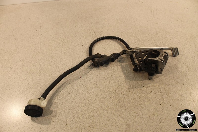 1988 Kawasaki Concours 1000 ZG1000A REAR BRAKE CALIPER MASTER CYLINDER RESERVOIR