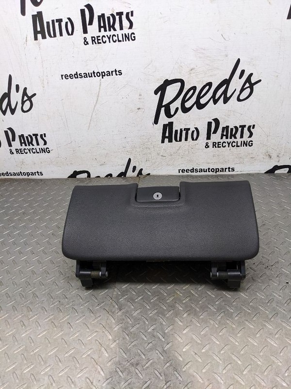 2014-2018 Chevrolet Silverado 1500 Upper Glove Box Compartment Black 1195233