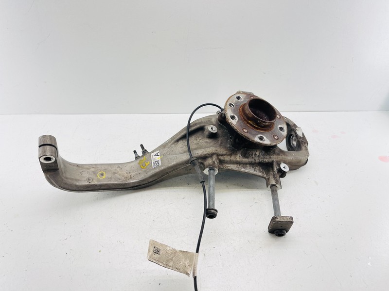 17-19 Alfa Romeo Giulia RWD FRONT RIGHT PASSENGER SIDE SPINDLE KNUCKLE OEM