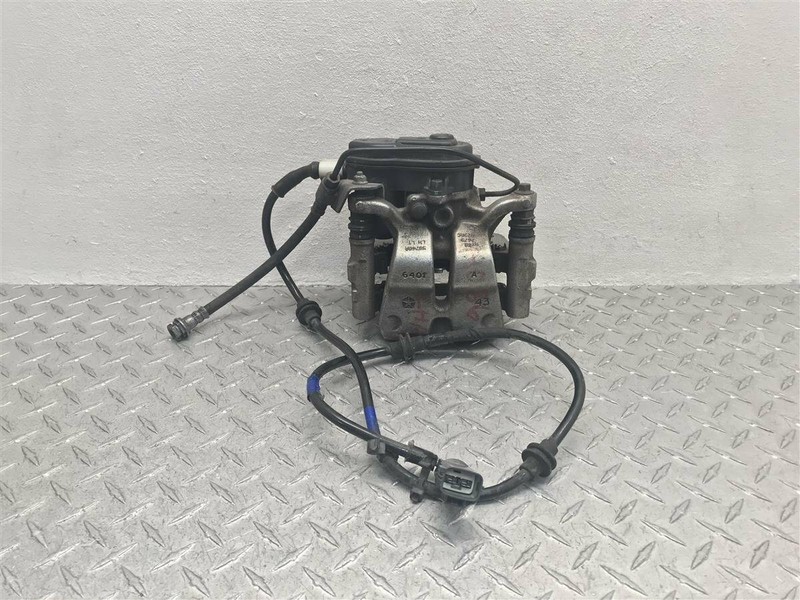 15 16 CHEROKEE 200 DRIVER REAR BRAKE CALIPER 12.6" ROTOR OEM 536-01478R
