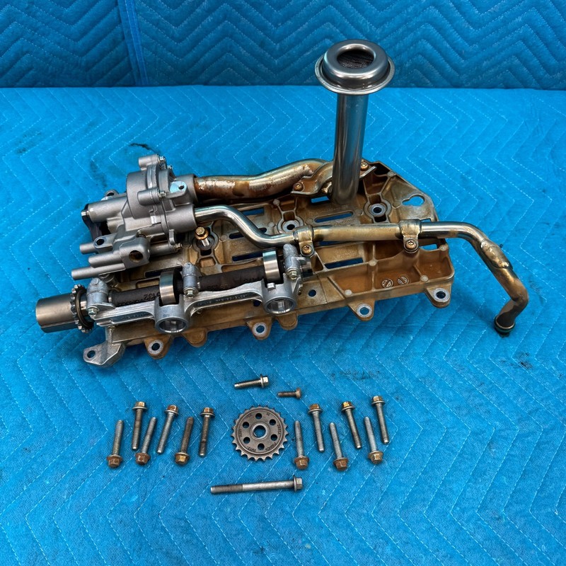 2010–2012 Range Rover L322 Oil Pump Assembly With Pickup Tubes OEM 8W936C300CA