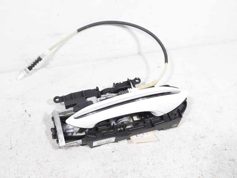 11 - 16 BMW F10 528i 535i 550i M5 Front Right Passenger Door Exterior Handle OEM