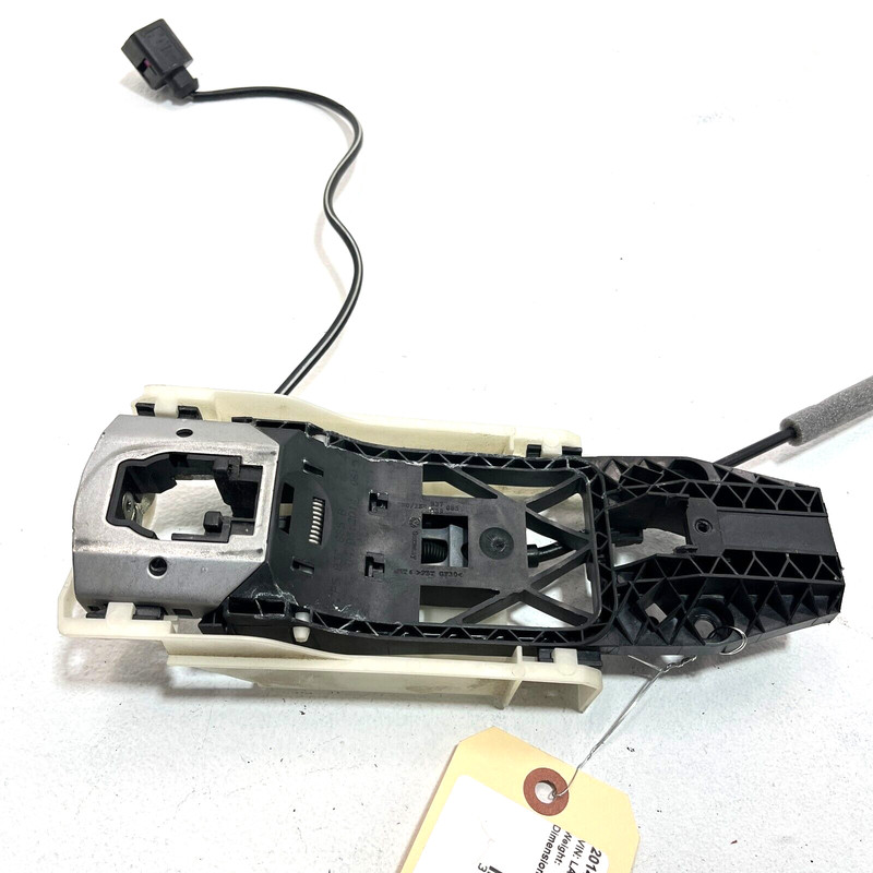 2011-2018 PORSCHE CAYENNE Front Driver Side Exterior Door Handle Bracket OEM