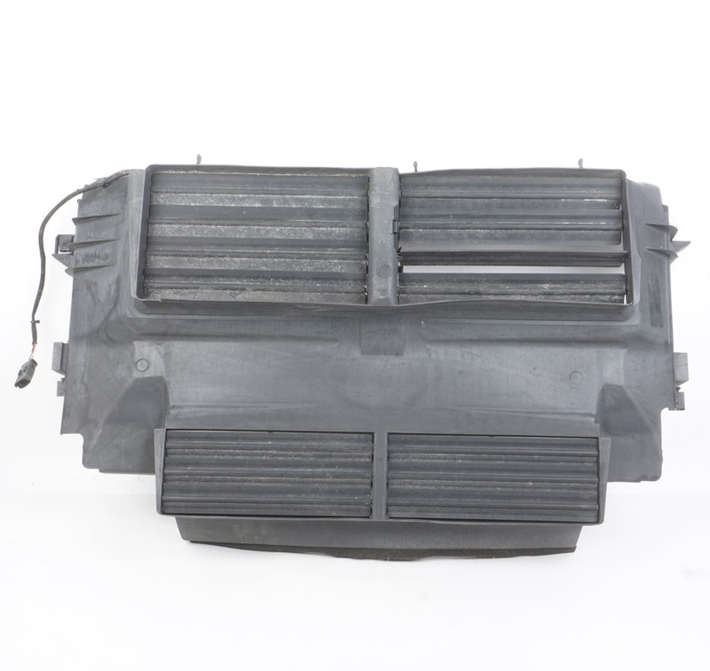 2015-2018 Ford Focus2.0L Front Center Active Shutter GrilleOEM