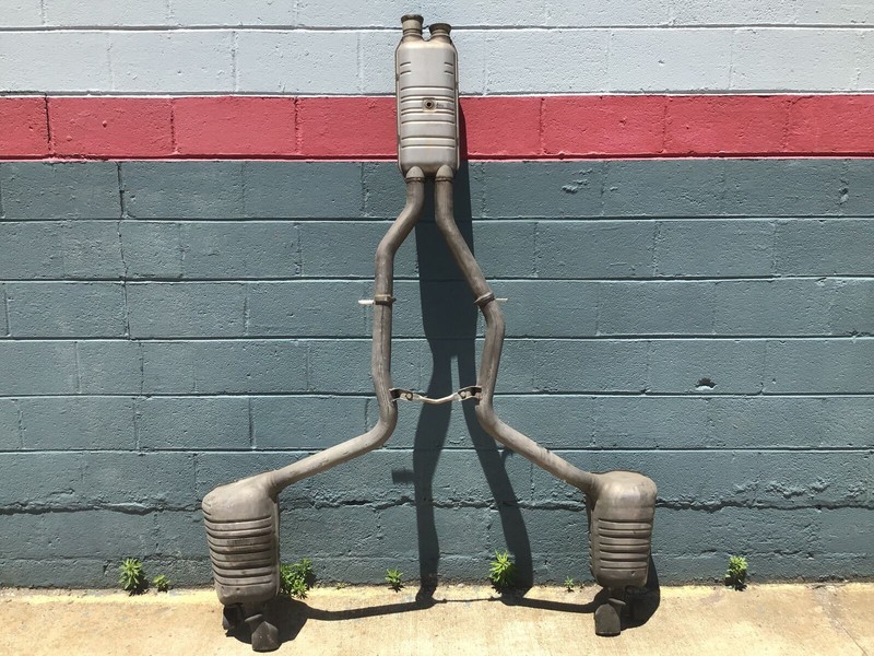 Mercedes CLS550 W218 Exhaust Muffler Resonator Tail Mid Pipe 12-17 :A