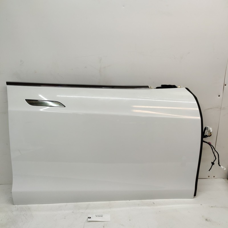 2012-2015 Tesla Model S MS Front Door Panel Right RH Assy OEM White N-25036