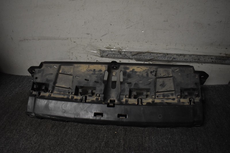 BMW X7 REAR MOUNT SUPPORT FACTORY OEM