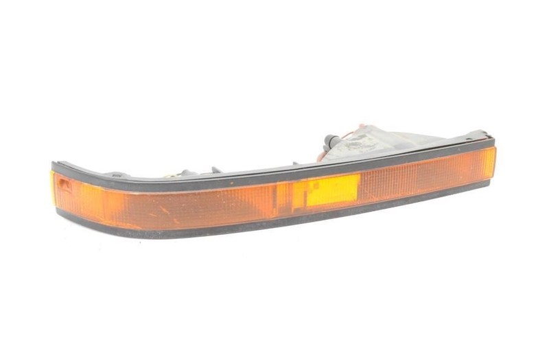 1986-1988 Toyota Supra MK3 7MGE Passenger Right Front Turn Signal Light