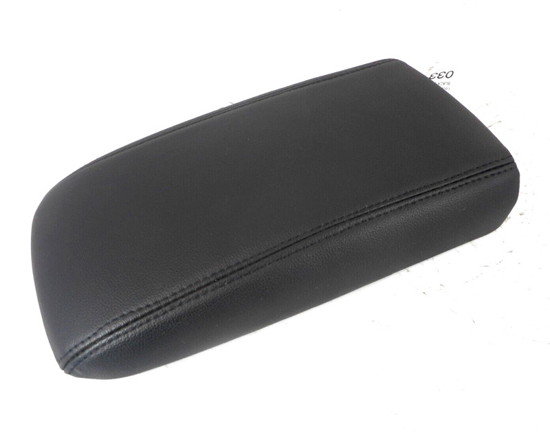 Chevrolet Trailblazer EXT Center Console Arm Rest Lid OEM 2013