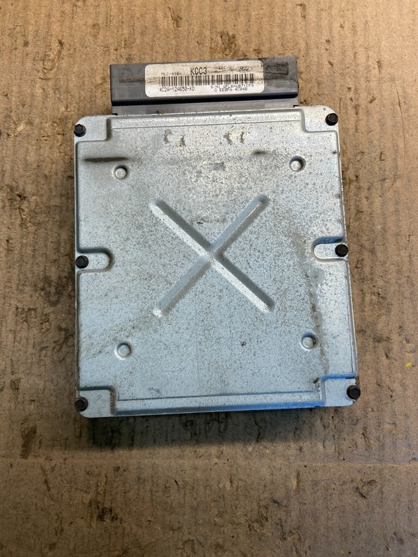 2004 Ford Van E150 E250 5.4L Engine Control Module Unit ECU z0749 DG