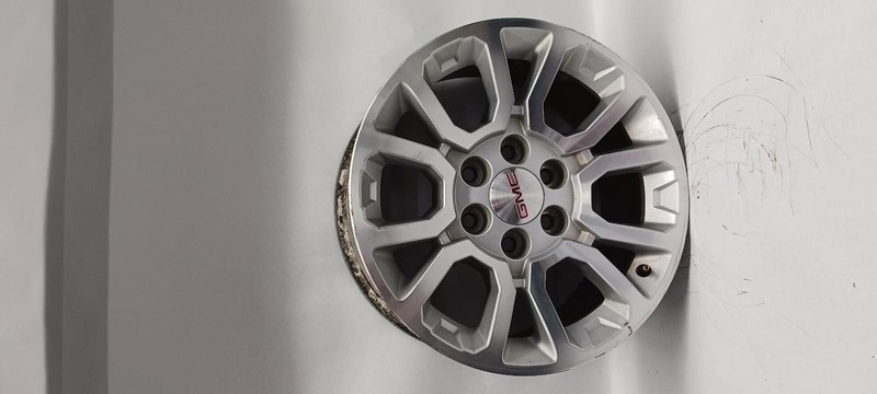 15-'20 GMC YUKON Wheel 18x8-1/2 12 spoke OEM Grade B