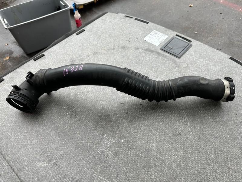 12-18 BMW 328i 428i X3 N20 2.0L engine TURBOCHARGE AIR INDUCTION CHARGE PIPE OEM