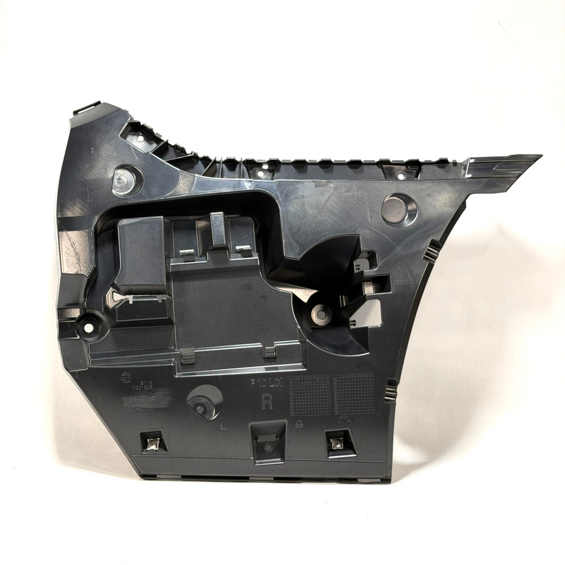 📌 2014-2016 BMW 528I F10 REAR BUMPER COVER RIGHT MOUNT BRACKET SUPPORT OEM