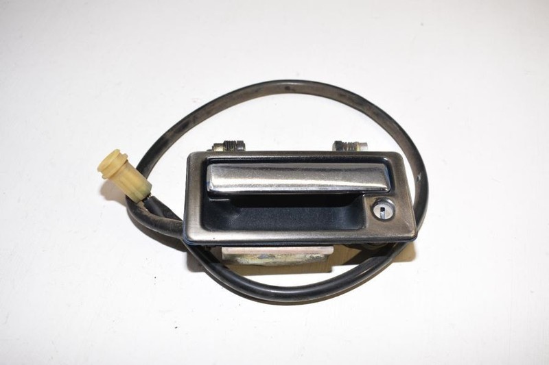 1979-1983 DATSUN 280ZX L28 S130 DRIVER SIDE LH EXTERIOR DOORHANDLE