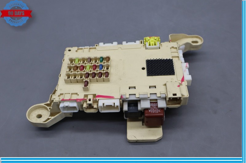 02-05 Lexus SC430 Z40 Front Right Passenger Side Dashboard Fuse Box Relay Oem