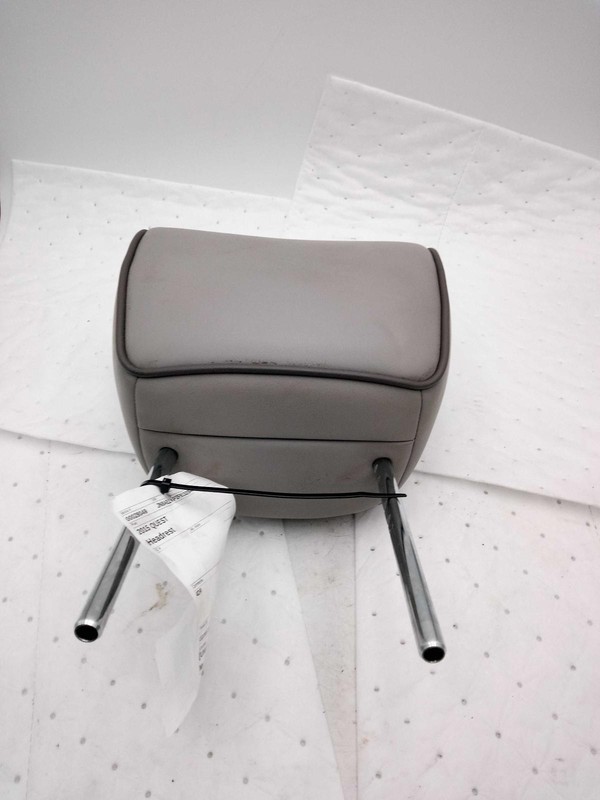 2015 Nissan Quest Headrest Silver Used 143K Miles OEM Non-Interchangeable