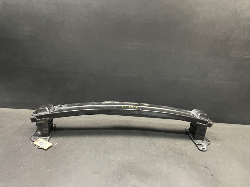 Front Bumper Reinforcement 2017 Kia Soul 86530-B2500 2014 2015 2016 2018 2019