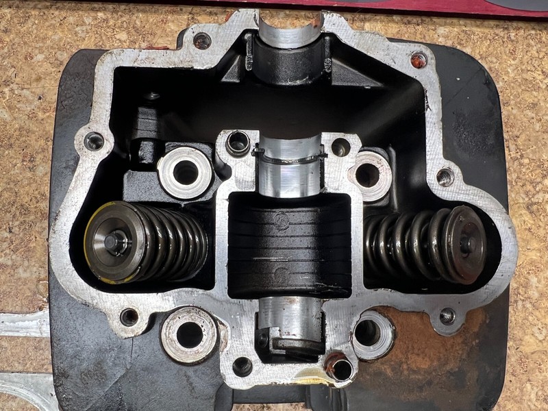 1985 Suzuki LTF 250 ATV Quad Runner Engine Motor OEM Cylinder Head LT250