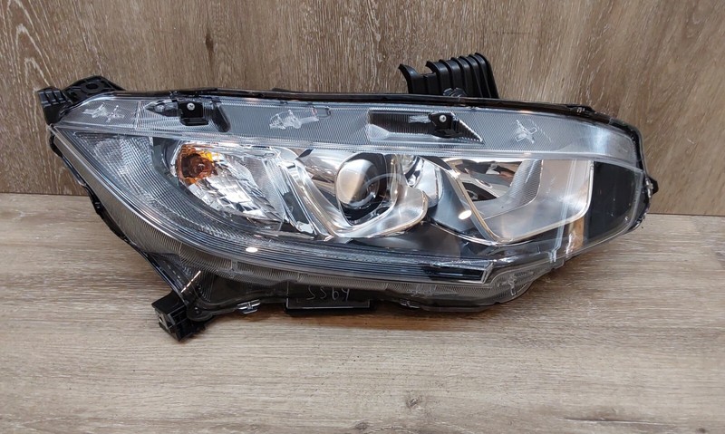 2018-2020 Honda Civic RH Headlight ASSY OEM Part#33100-TGG-A010-M1