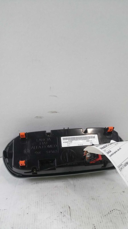 2017 Jeep Renegade A/C Selector Switch OEM Red 6LW60LXHAA 103K Miles
