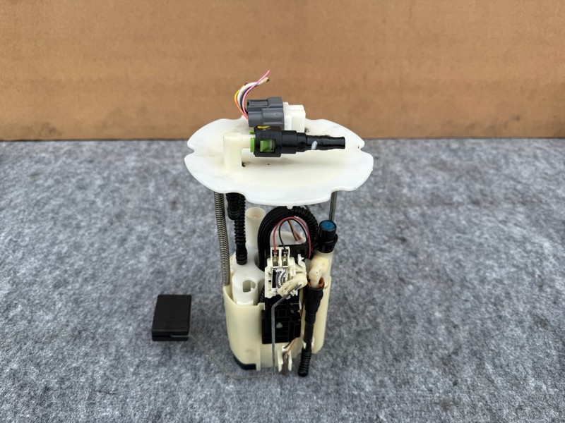 INFINITI Q50 Q70 M37 M35H 2011-2019 OEM FUEL PUMP W/ LEVEL SENSOR (3.5L & 3.7L)