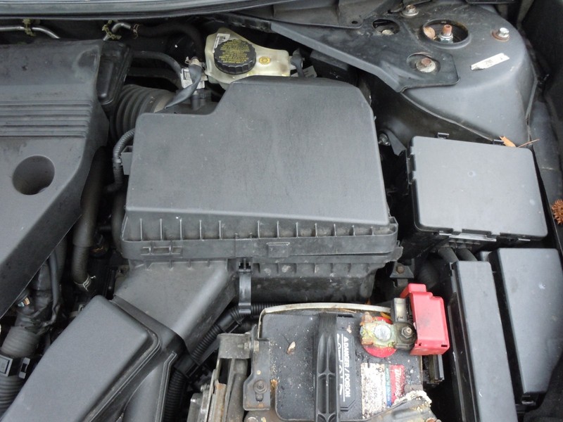 2013-2018 Nissan Altima Sedan 2.5L Air Cleaner Housing Box OEM