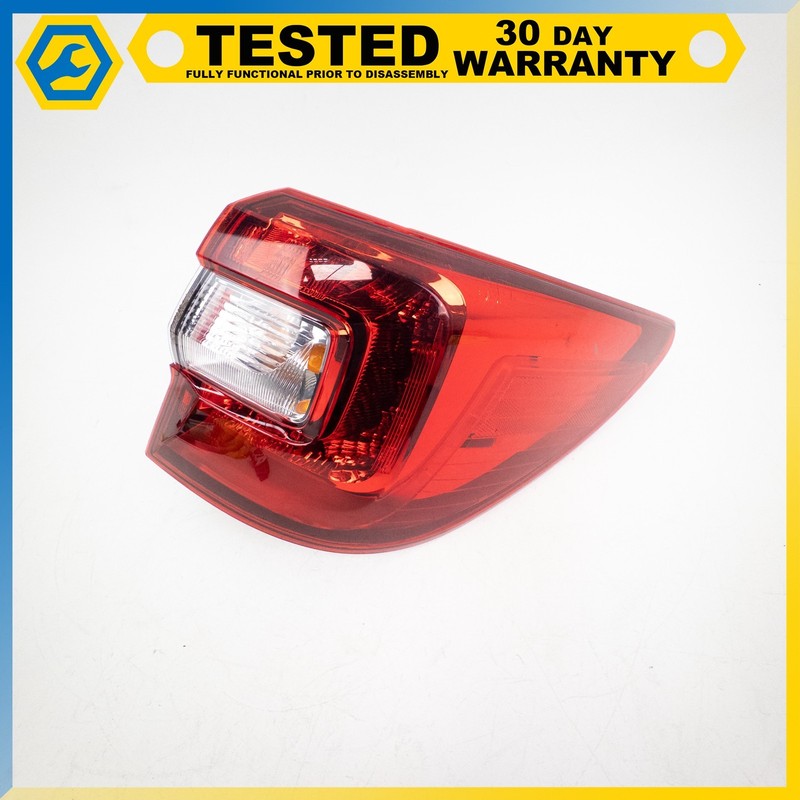 15-19 SUBARU OUTBACK LEGACY REAR RIGHT SIDE QUARTER OUTER TAILLIGHT TAIL LAMP OE