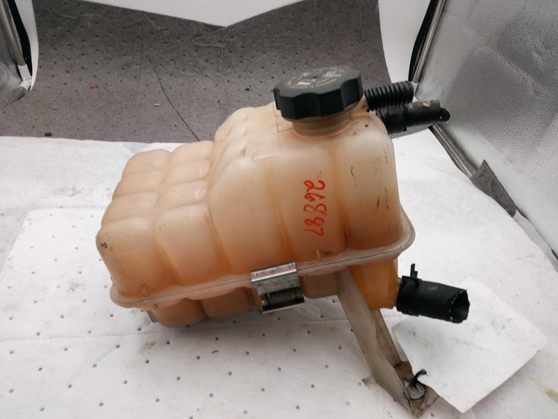 Used Engine Coolant Reservoir fits: 2004 Gmc Sierra 1500 pickup classic style cr