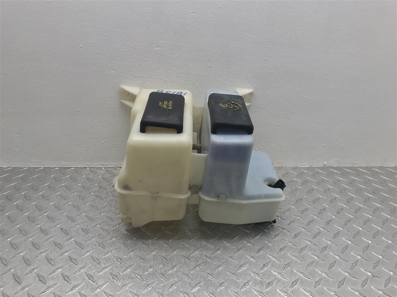 1998-2001 FORD RANGER RADIATOR COOLANT WINDSHIELD WASHER TANK RESERVOIR