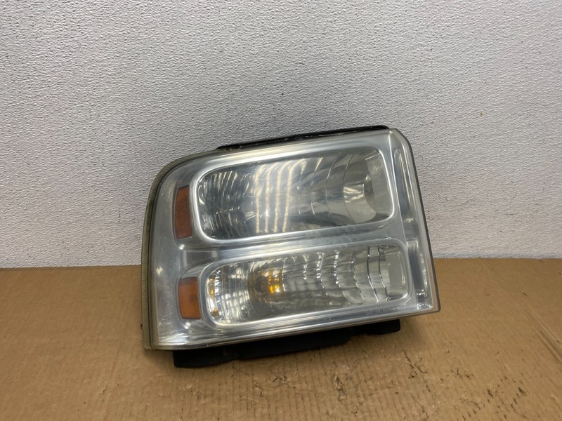 2005-2007 Ford F-250 F250 Super Duty Right Passenger RH Side Headlight AD1098 DW
