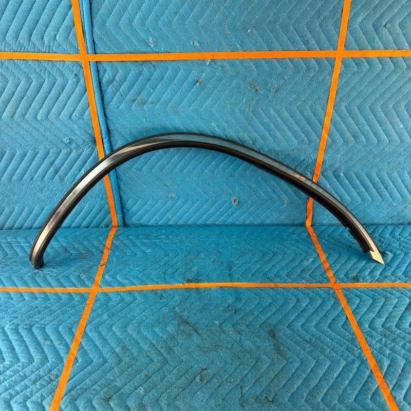 1989–1991 Chrysler TC Maserati Rear left Wheel Arch Molding Trim Chrome 46K OEM