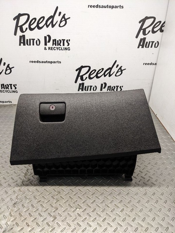 10-15 CHEVY CAMARO FRONT GOLVE BOX STORAGE COMPARTMENT BLACK INTERIOR1165677
