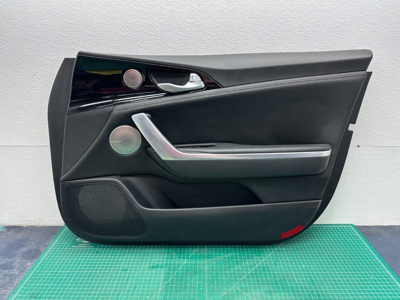 22-23 KIA STINGER - FRONT RIGHT PASSENGER SIDE INTERIOR DOOR PANEL TRIM OEM